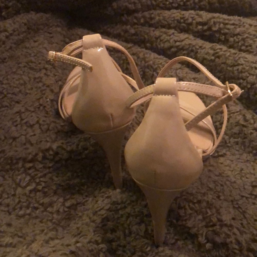 Steve Madden heels size: 8.5 - Picture 2 of 4
